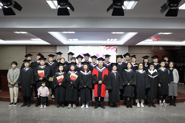 南充校外学习中心2021年春季毕业典礼如期而至