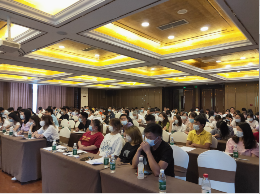 立人教育培训学校教学点2021级成教新生举行开学典礼