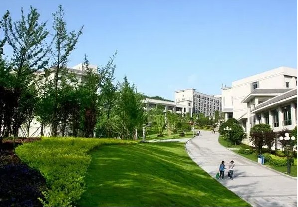 2023年重庆第二师范学院成人高等教育统考有哪些科目？