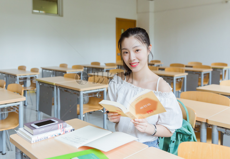 重庆电大学习期间是否可以办理转学、转专业
